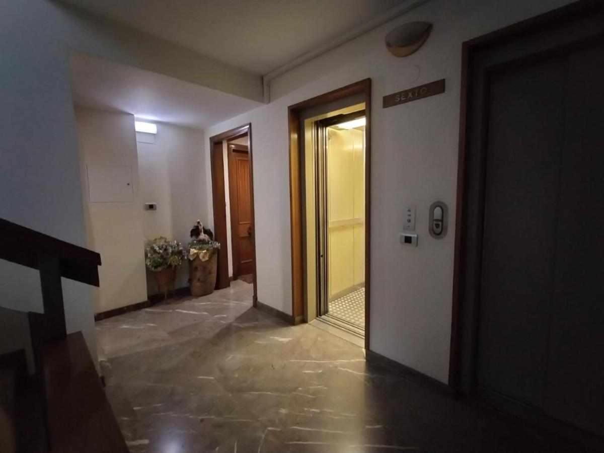 Apartamenticos Plaza Del Pilar III Zaragoza Kültér fotó